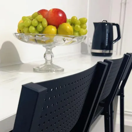 5 Lits, Equipe, Wifi, Netflix Apartment *