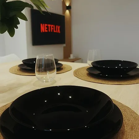5 Lits, Equipe, Wifi, Netflix *